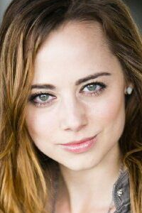 Линдсей Илстон