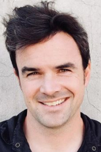 Майк Робертс