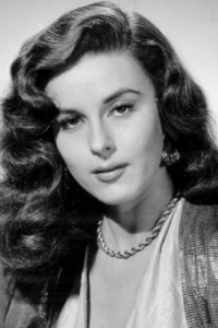 Илэйн Стюарт