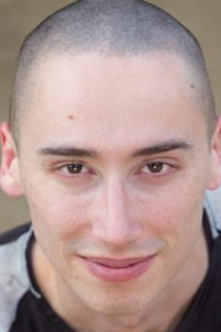 Александр Уорд