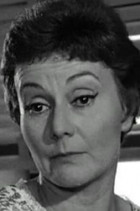 Николь Десайи