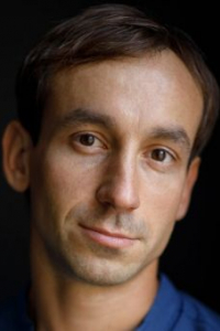 Александр Овчаренко