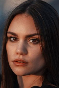 Беатрис Бруски