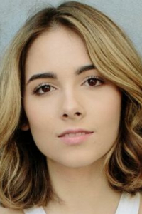 Хейли Пуллос