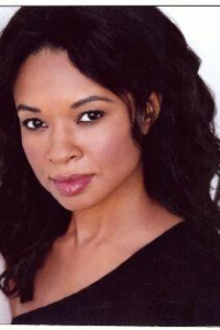 Николь Прескотт