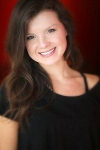 Кэролайн Коул