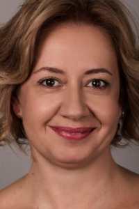 Озлем Чакар