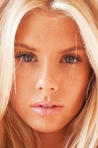 Шарлотта МакКинни