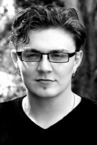 Адриан Пауэрс