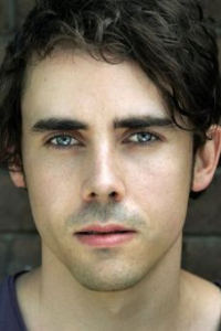 Джулиан Кертис