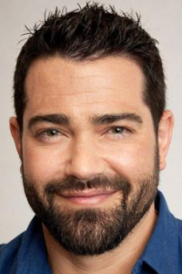 Джесси Меткалф