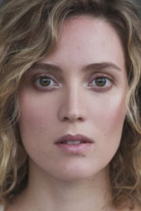 Эвелин Брошу