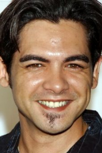 Алексис Крус