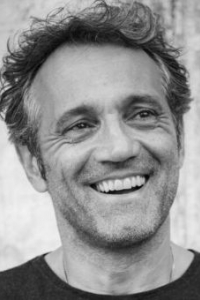 Домингос Монтанер