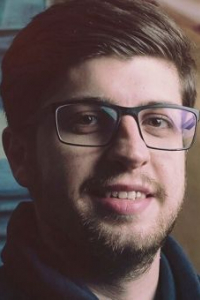 Ариан Вазидафтари