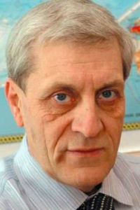 Александр Исаев