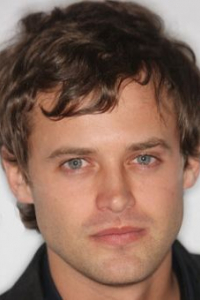 Оливер Экланд