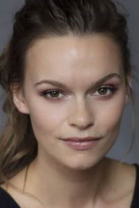 Anna-Maree Thomas