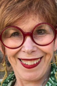 Мона Маршалл