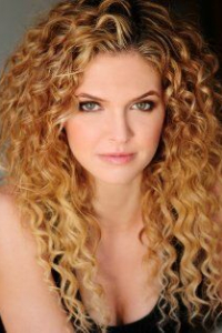 Кэролайн Хайнл