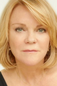 Стефани Фэраси