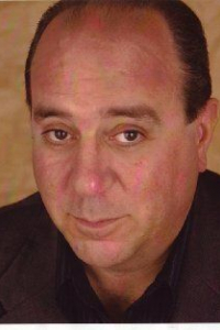 Луис Мустилльо