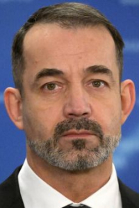 Дмитрий Певцов