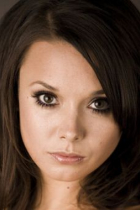 Анна Джуллиенн