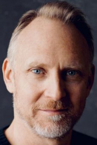 Николас Томнэй