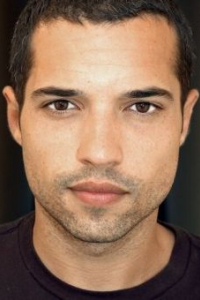 Алекс Лойназ