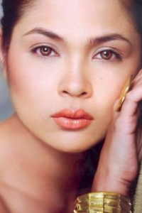 Худи Анн Сантос