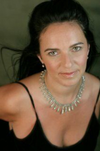 Сильвия Мур