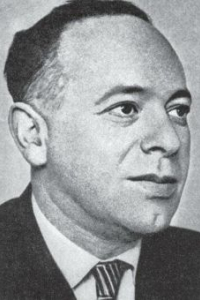 Валентин Плучек