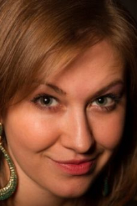 Валя Овсянникова