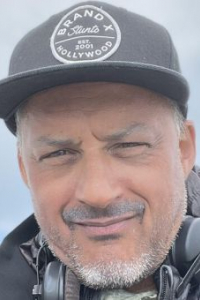 Джулиан Холмс