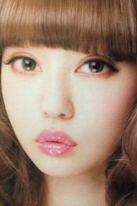 Риса Накамура