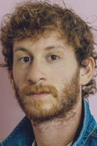 Элиша Банай