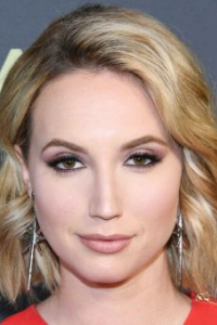 Молли МакКук