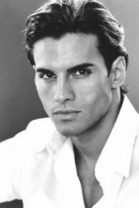 Рикардо Перна