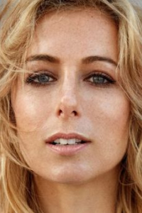 Элайза Шлезингер