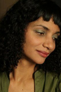 Летисия Тонос