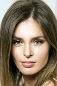 Леона Парамински