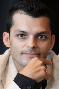 Леонардо Фика