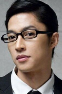 Мин Джи-хёк