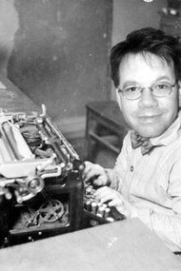 Брюс Деллис