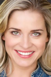 Александра Дейвис