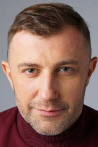 Роман Богданов