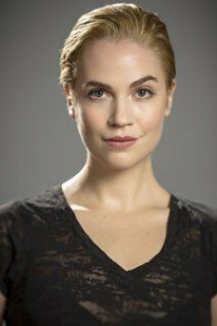 Сара Уортон