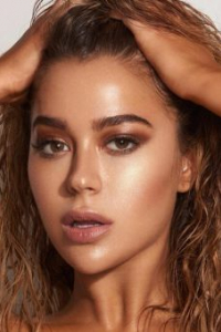 Тесса Брукс