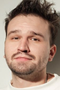 Артем Гряник